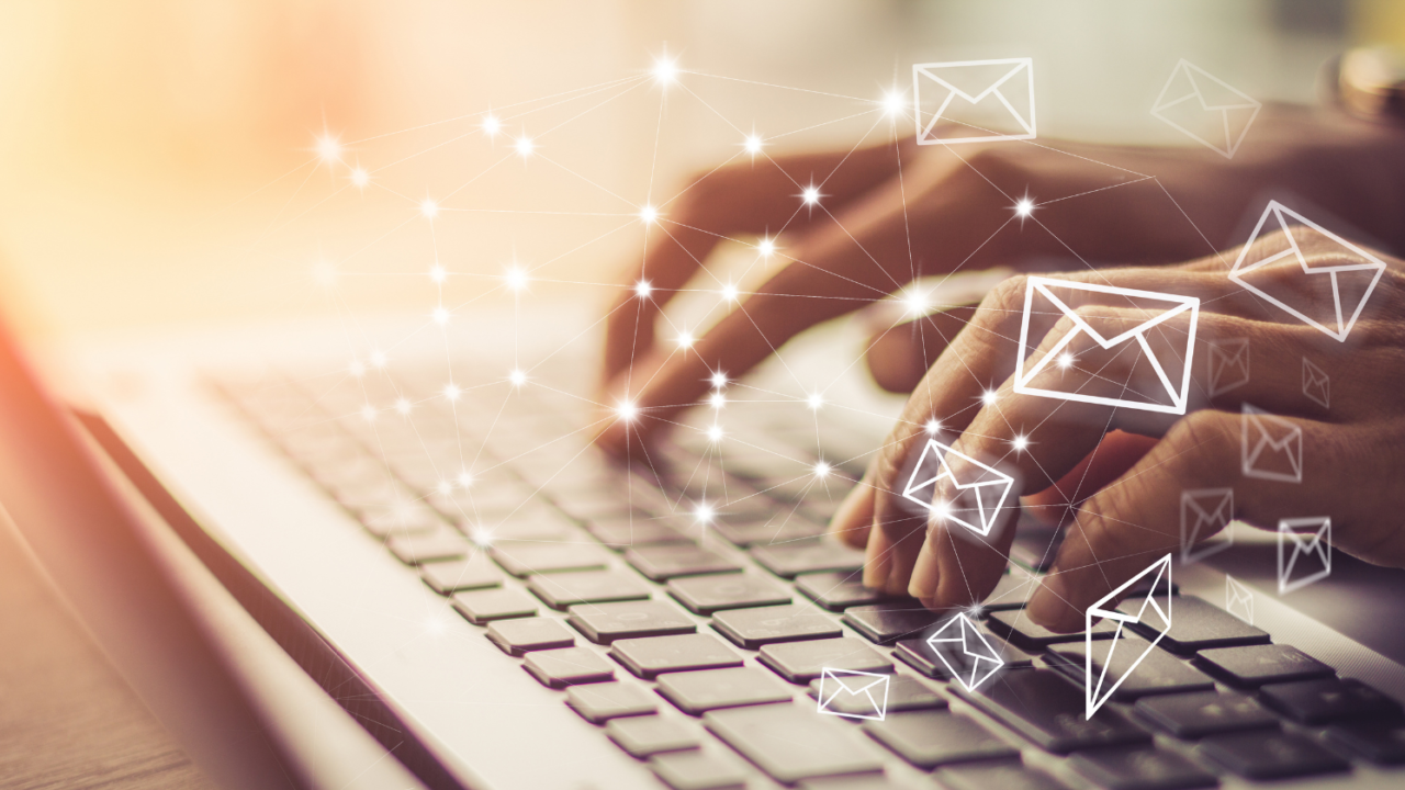 Transactional Email vs Marketing Email: A Simple Guide to Conversions
